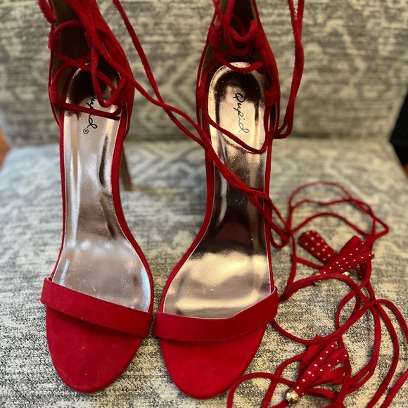 Lady In Red!! - Picture 3 of 3